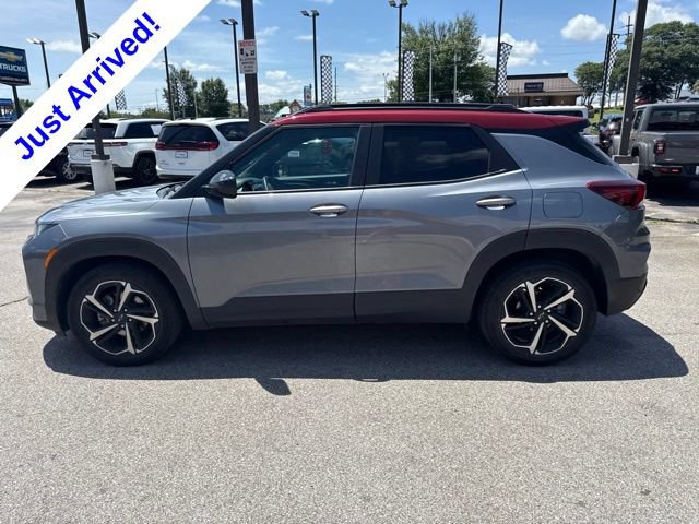 Used 2022 Chevrolet TrailBlazer RS w/ Sun and Liftgate Package FWD image 6