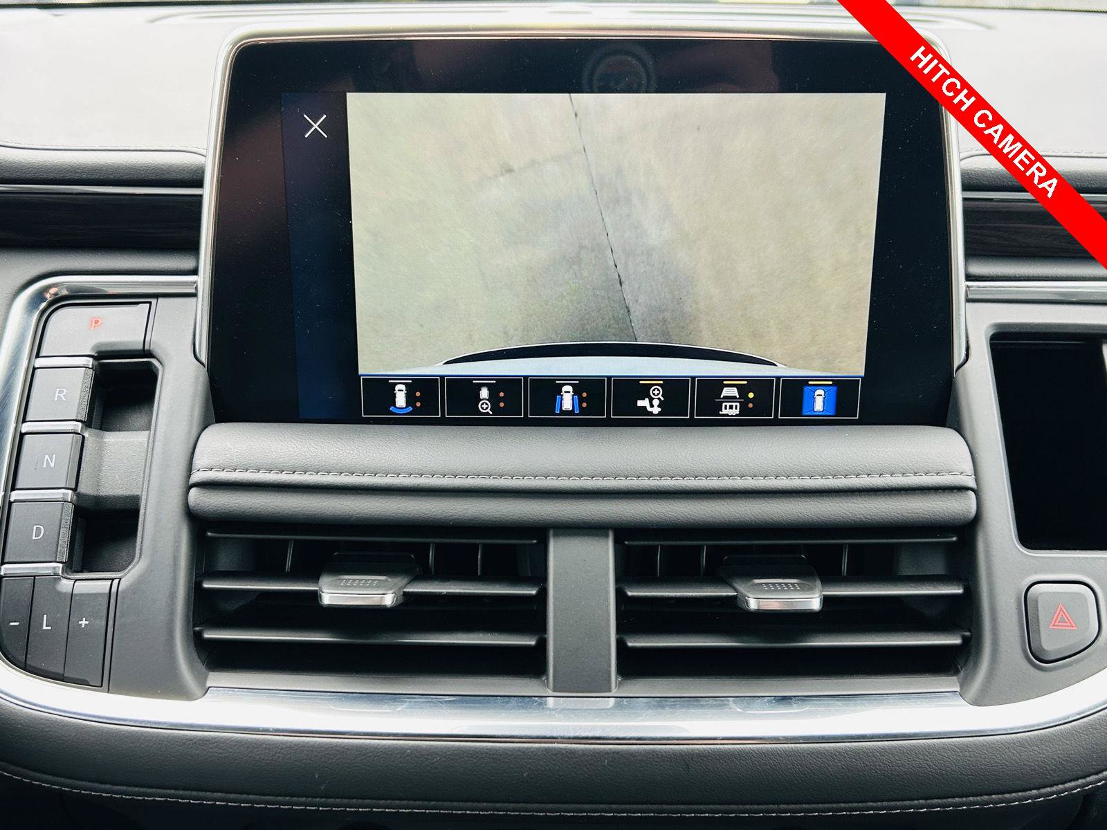Used 2023 Chevrolet Tahoe Z71 w/ Luxury Package AWD/4WD image 13