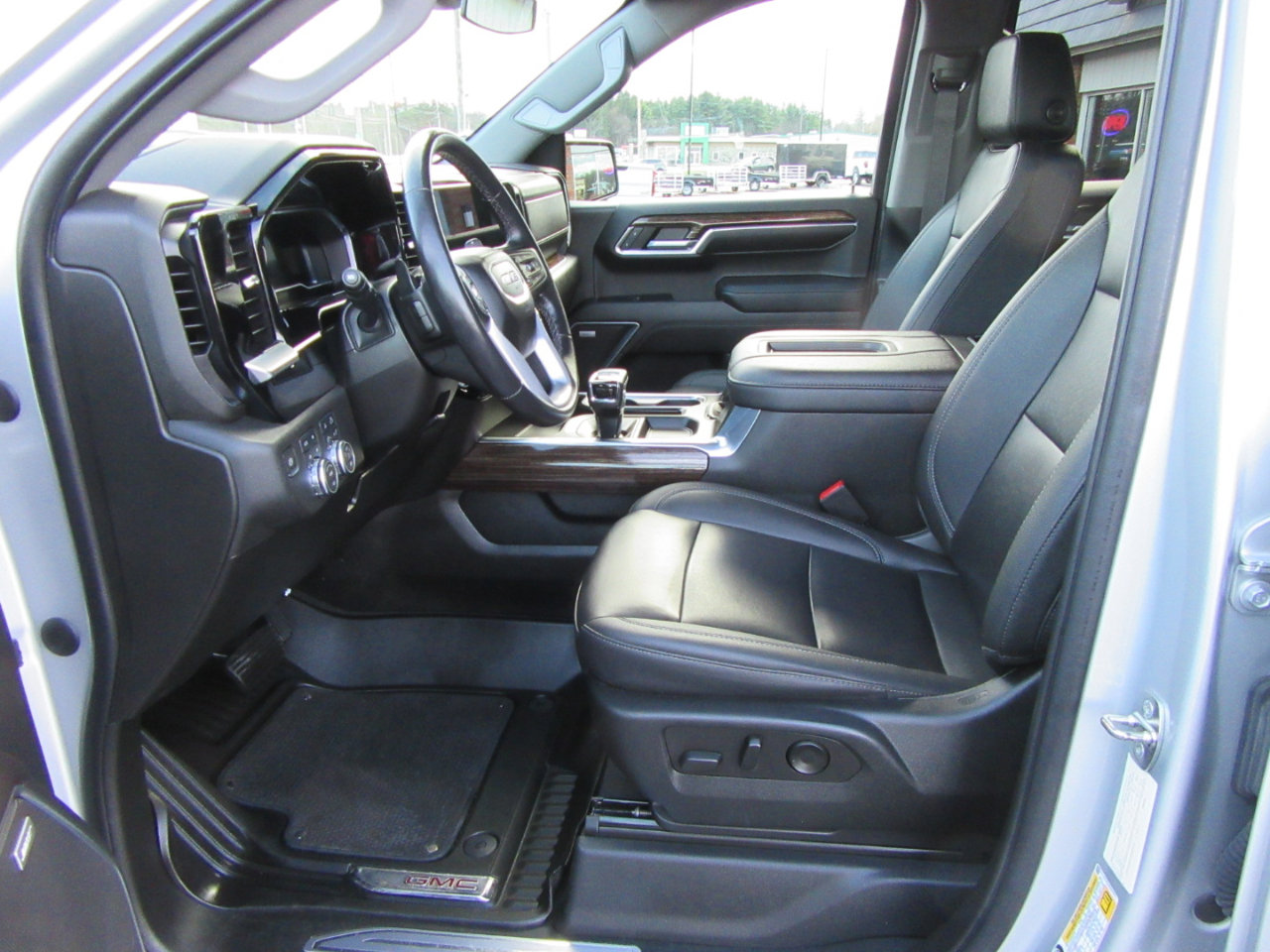 Used 2022 GMC Sierra 1500 Elevation image 30