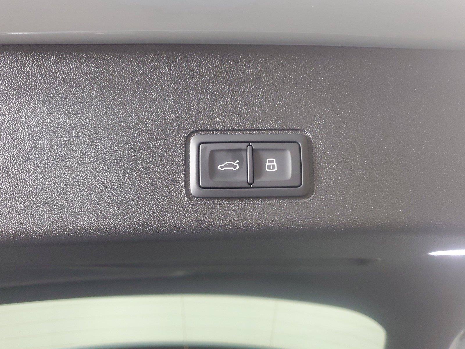 New 2026 Audi Q3 quattro 2.0T AWD/4WD image 9