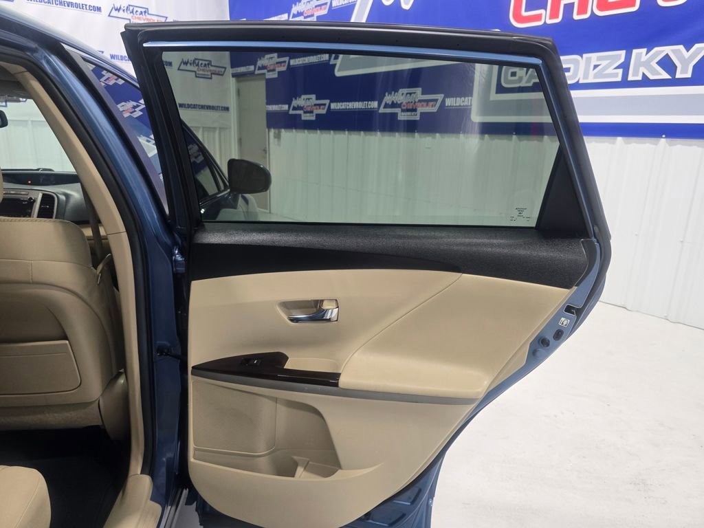 Used 2011 Toyota Venza image 23