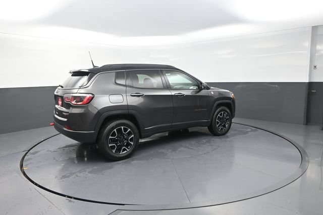 Used 2019 Jeep Compass Trailhawk AWD/4WD image 24