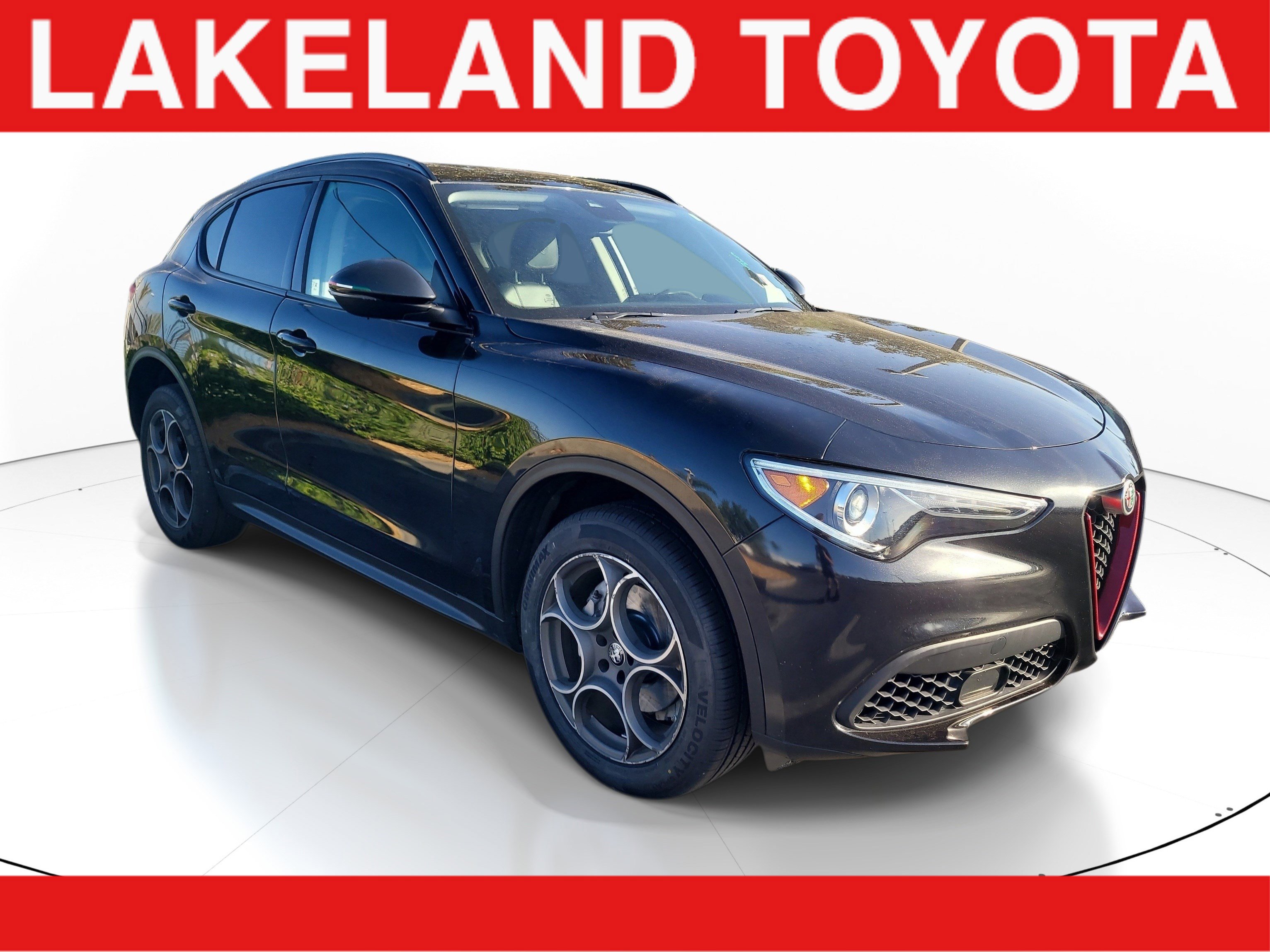 Used 2021 Alfa Romeo Stelvio Sprint w/ Nero Edizione image 1