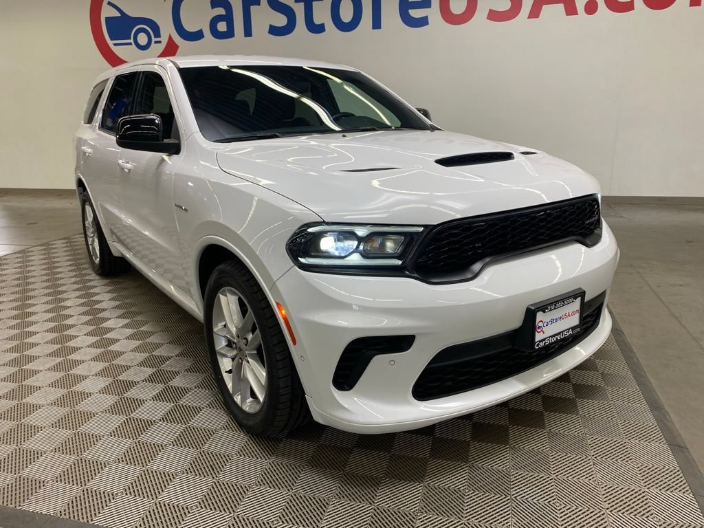 Used 2024 Dodge Durango R/T RWD image 2