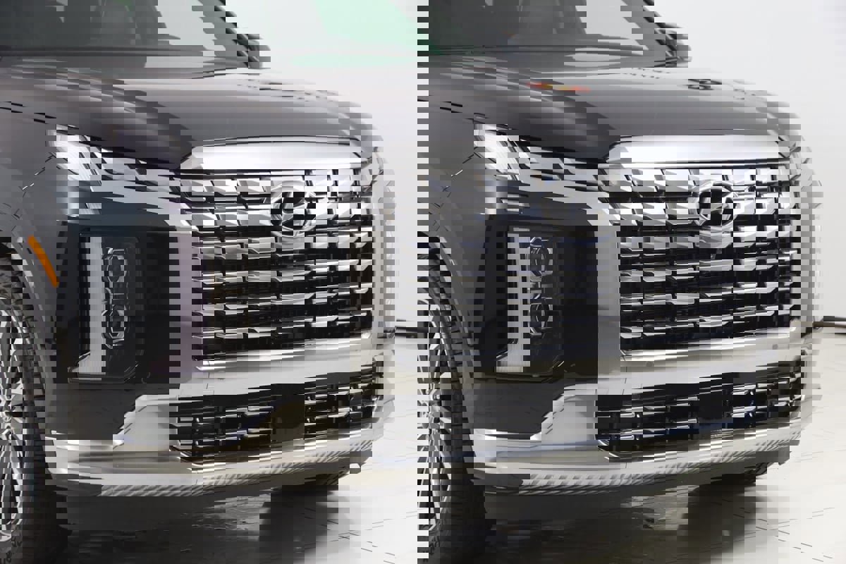 Used 2024 Hyundai Palisade Calligraphy image 43