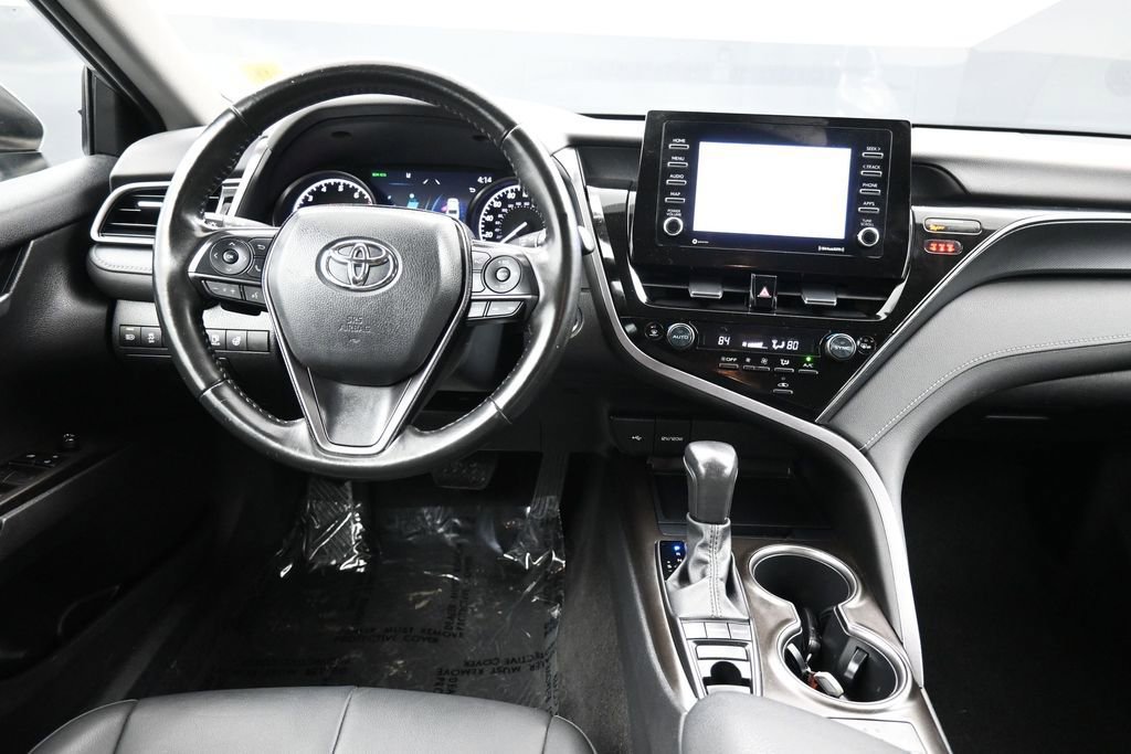 Certified 2023 Toyota Camry SE w/ Cold Weather Package AWD/4WD image 19