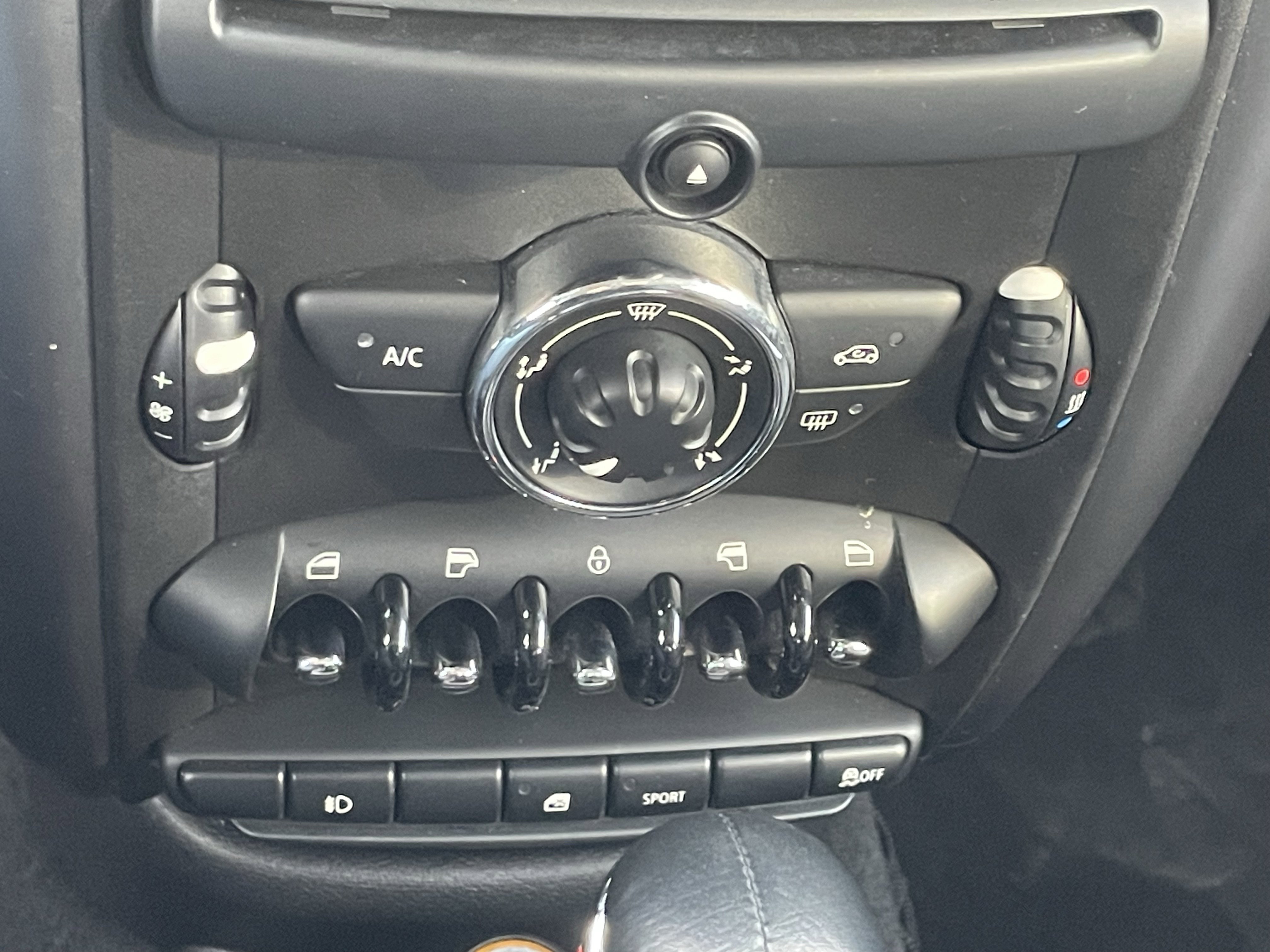 Used 2012 MINI Cooper Countryman S image 25