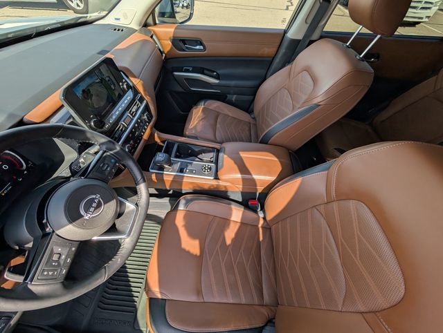 Used 2024 Nissan Pathfinder Platinum AWD/4WD image 13