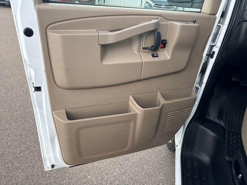 Used 2023 GMC Savana 3500 w/ Driver Convenience Package RWD image 10