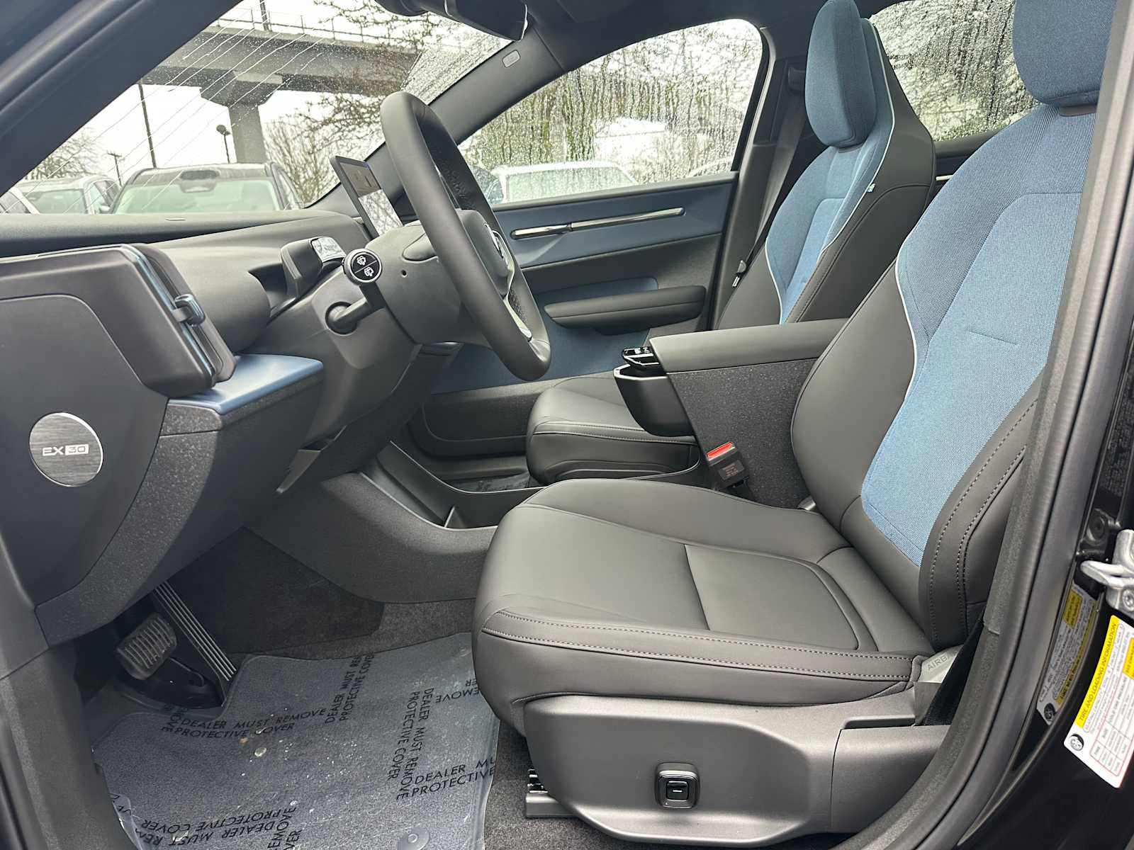 New 2026 Volvo EX30 Ultra w/ Protection Package image 19