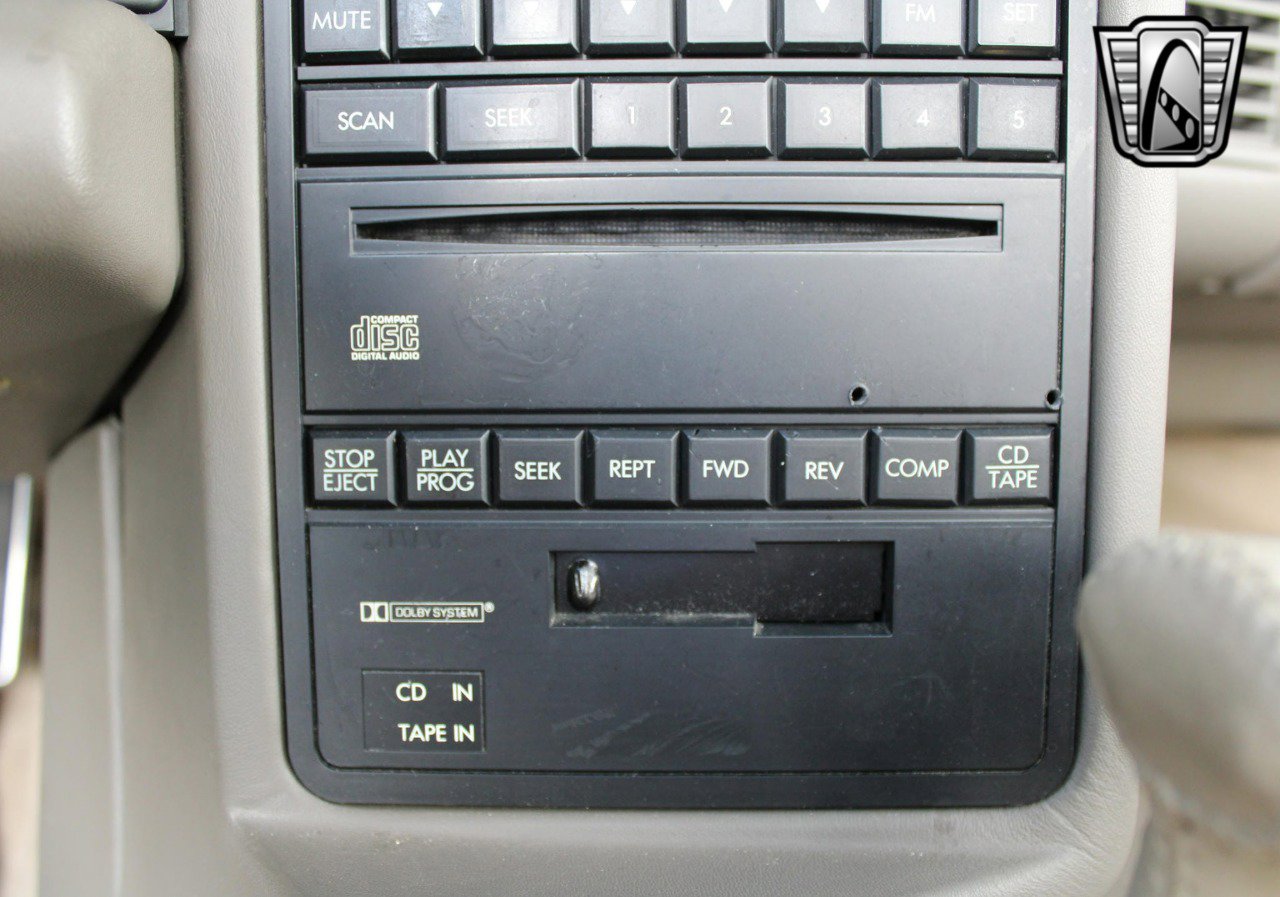 Used 1993 Cadillac Allante image 22
