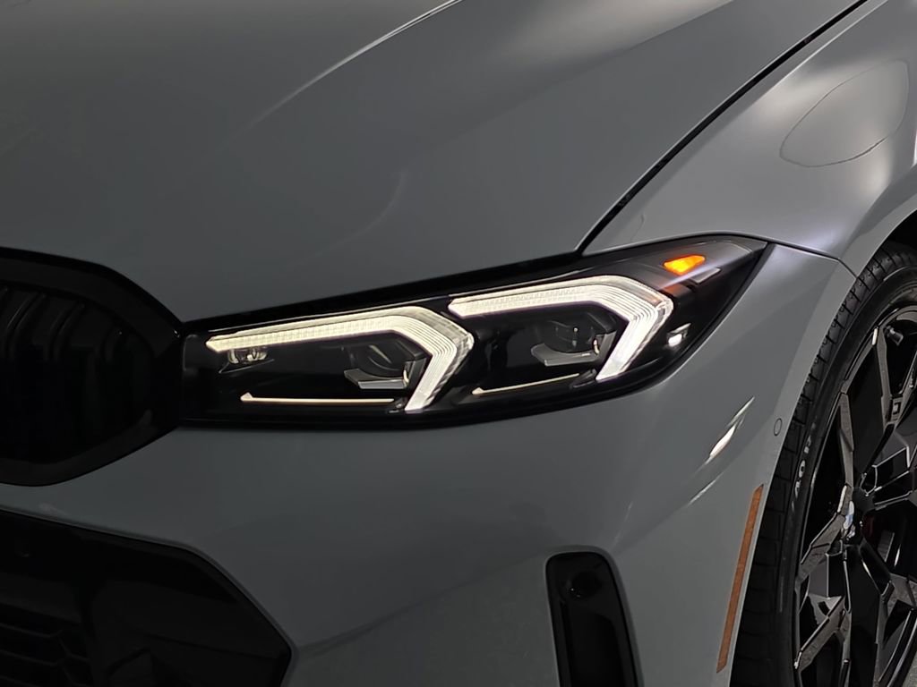 New 2026 BMW 330i xDrive Sedan w/ M Sport Package image 31