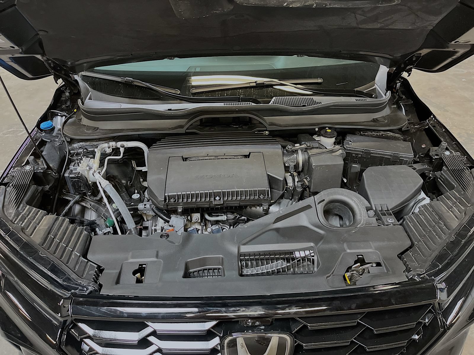 Used 2025 Honda Pilot TrailSport image 31