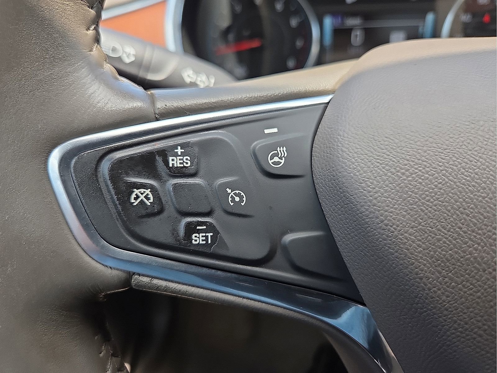 Used 2017 Chevrolet Malibu Premier FWD image 19