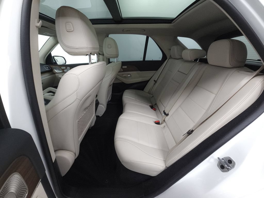 Used 2025 Mercedes-Benz GLE 450e 4MATIC image 28
