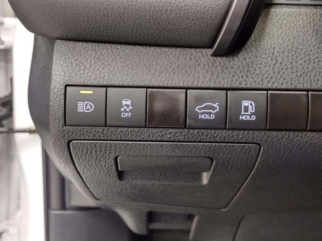 Used 2023 Toyota Camry SE image 21