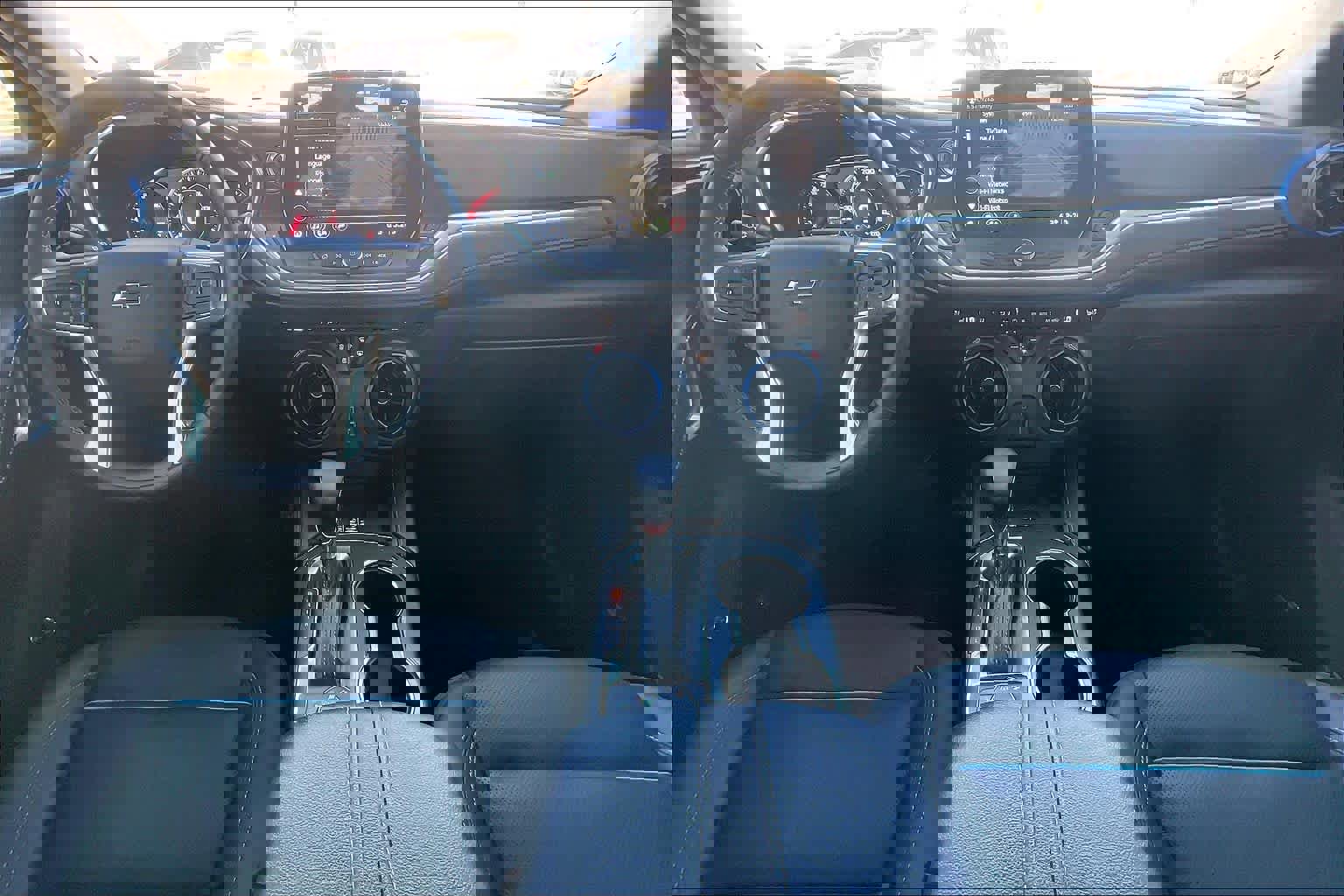 Used 2025 Chevrolet Blazer RS w/ Driver Confidence II Package image 14