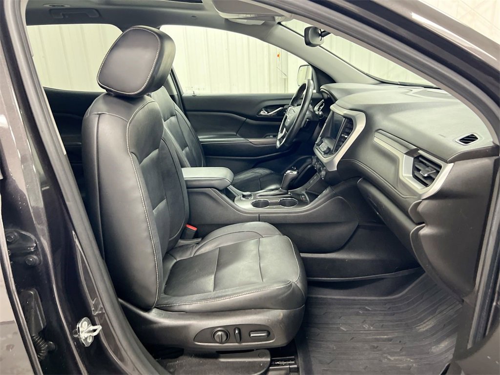 Used 2018 GMC Acadia SLT image 23