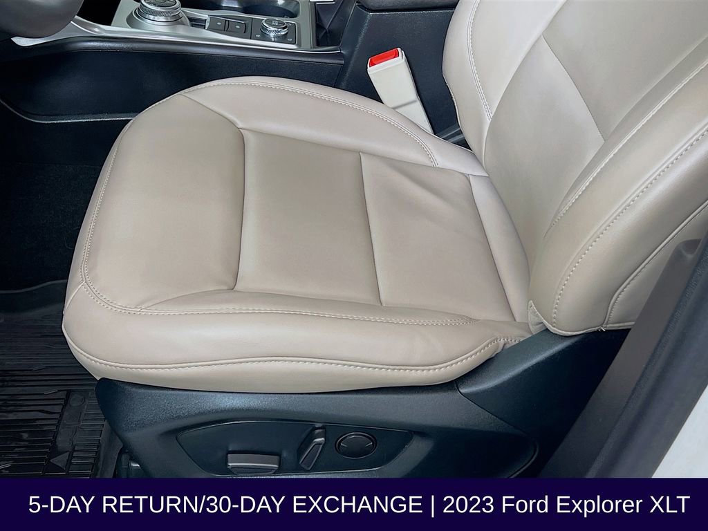 Used 2023 Ford Explorer XLT w/ Equipment Group 202A image 25