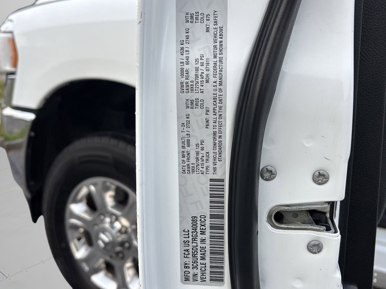 Used 2024 RAM 2500 Big Horn image 32