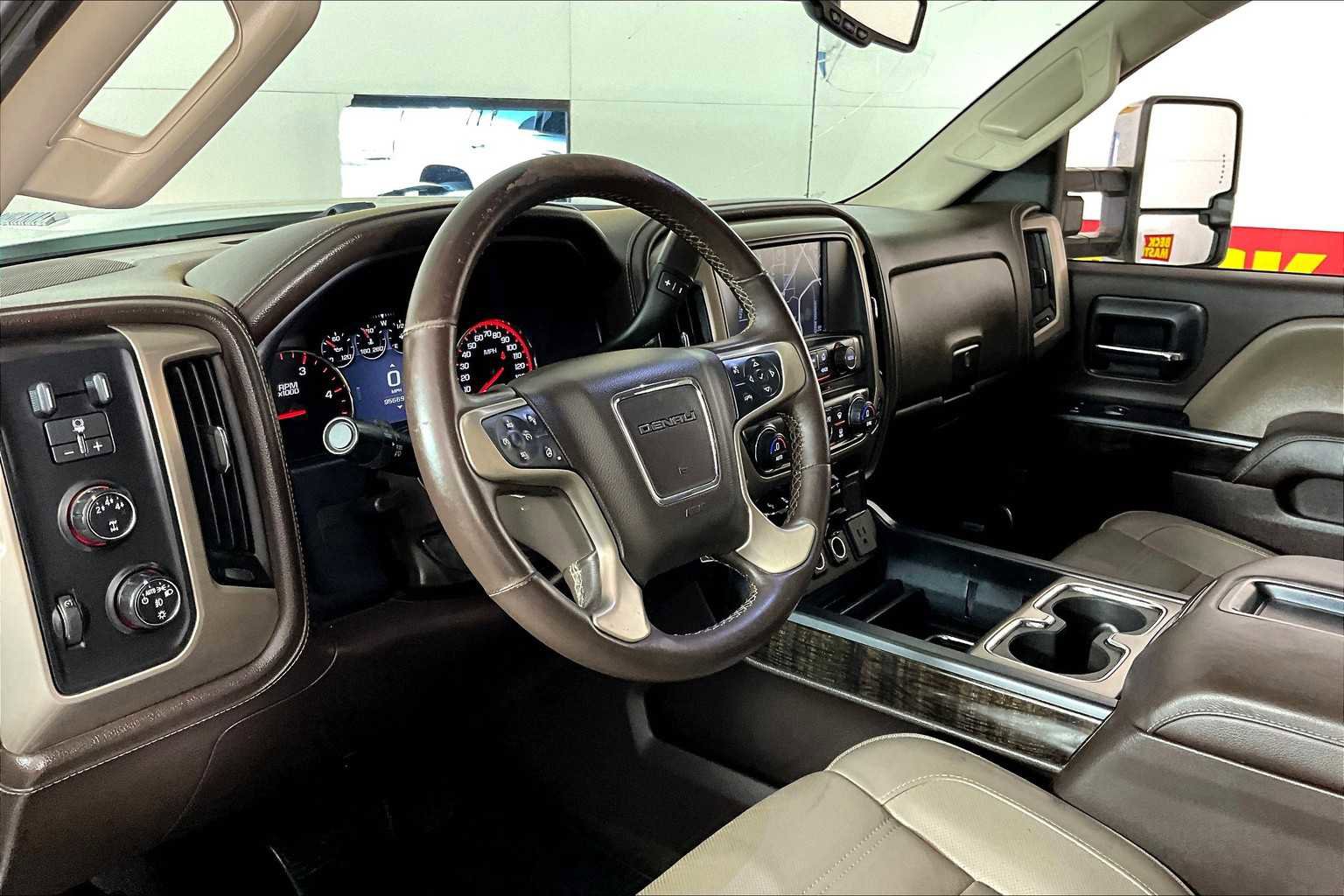 Used 2015 GMC Sierra 3500 Denali w/ Duramax Plus Package image 16