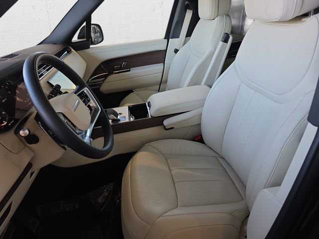 Used 2025 Land Rover Range Rover SE AWD/4WD image 15