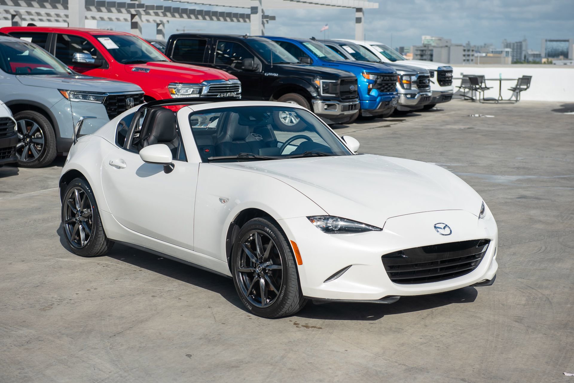 Used 2018 MAZDA MX-5 Miata RF Grand Touring image 38