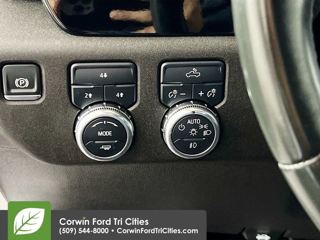 Used 2025 GMC Sierra 3500 SLE w/ SLE Value Package image 17