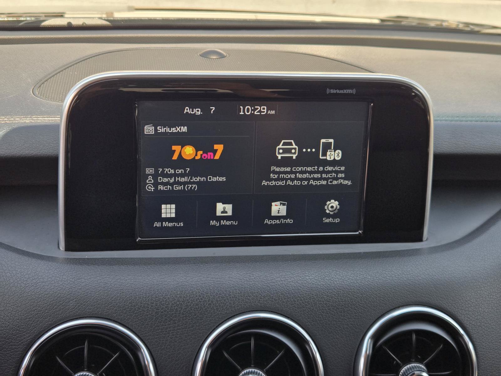 Used 2019 Kia Stinger RWD image 10