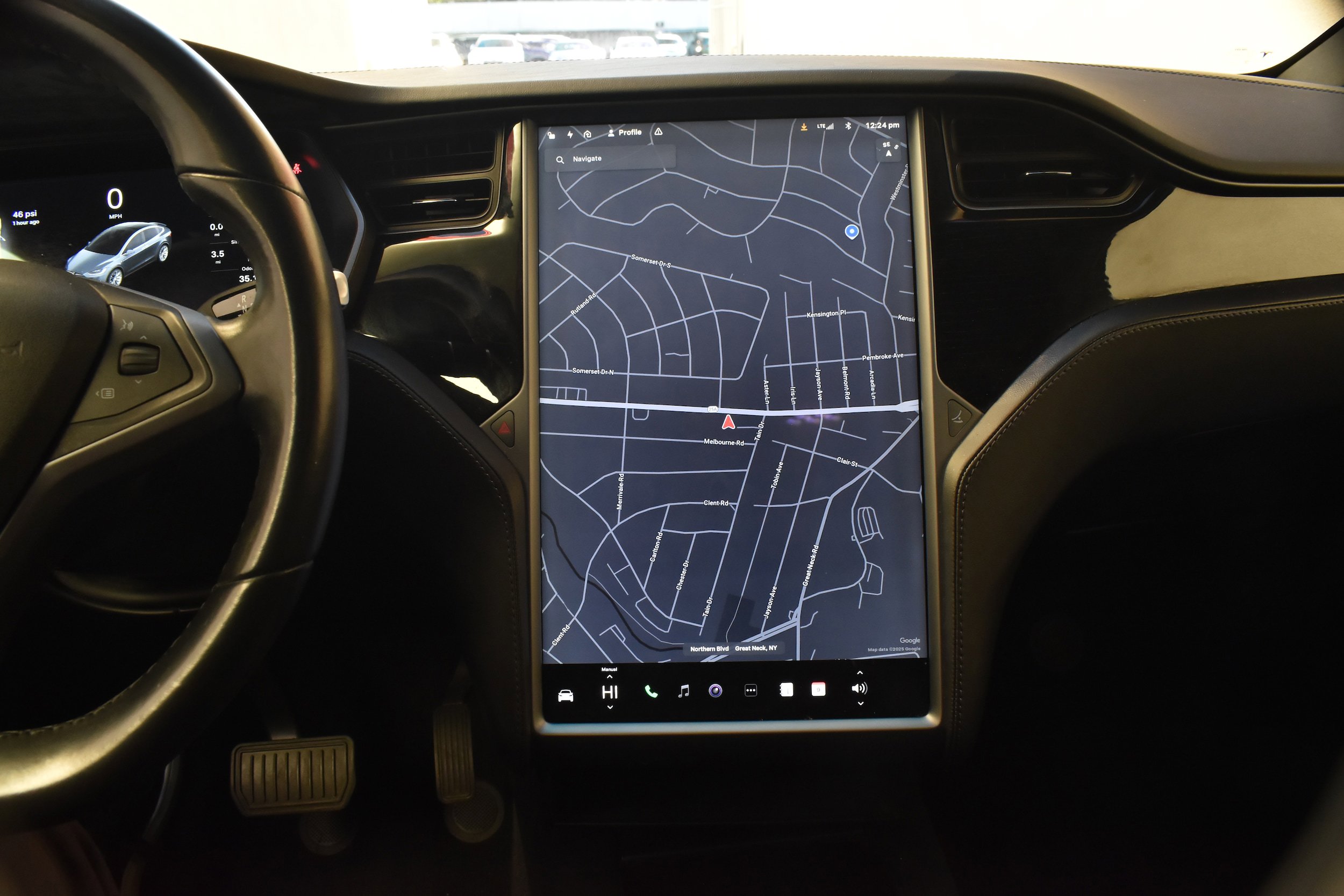 Used 2018 Tesla Model X 75D image 33