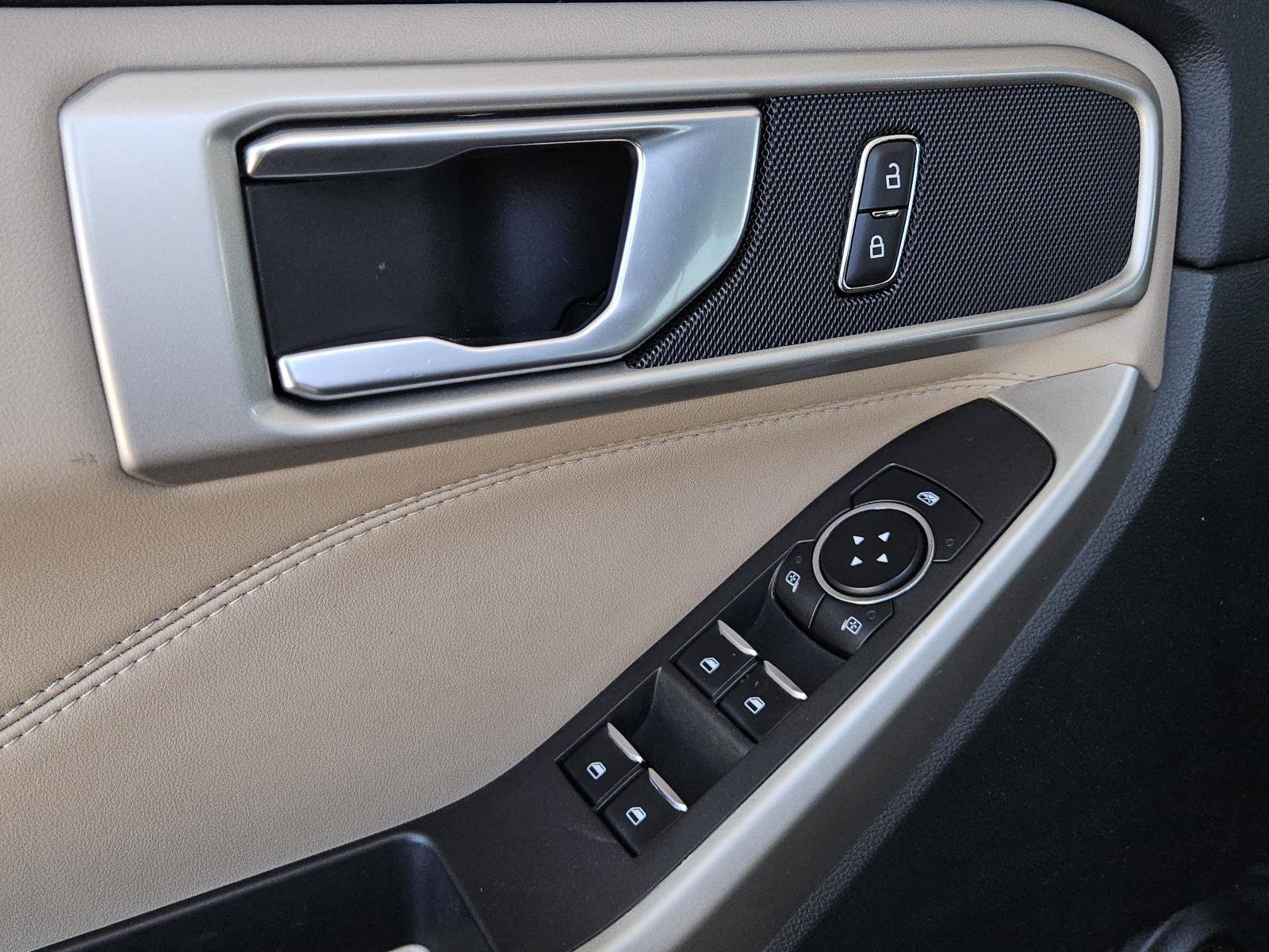 Used 2023 Ford Explorer XLT w/ Equipment Group 202A image 25