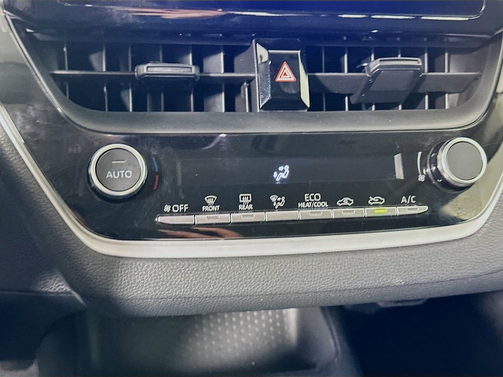 Used 2024 Toyota Corolla LE image 16