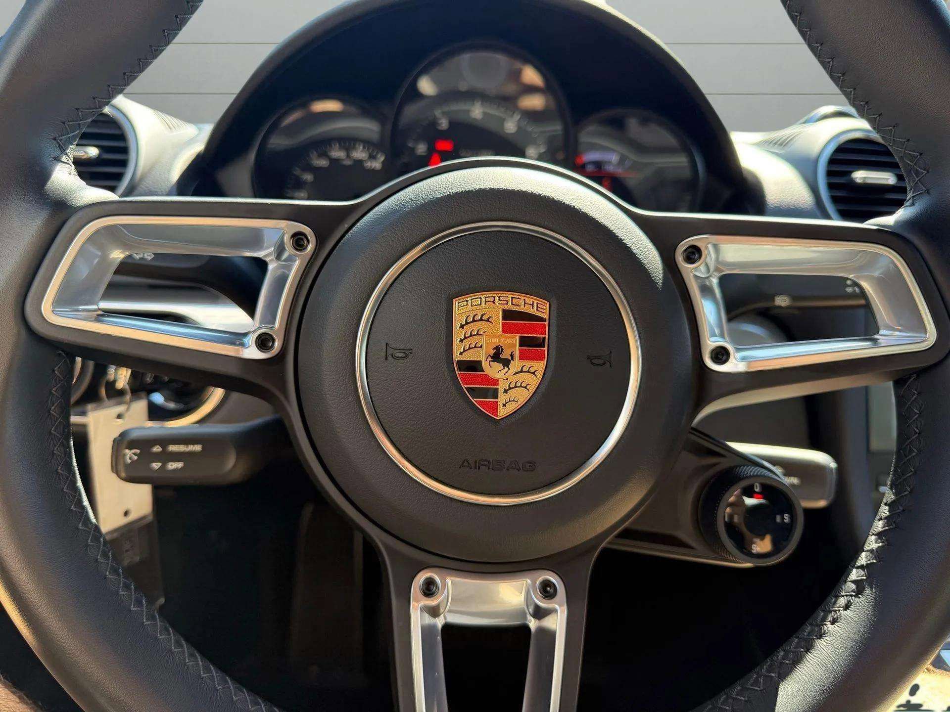 Used 2024 Porsche 718 Cayman w/ Sport Chrono Package image 50