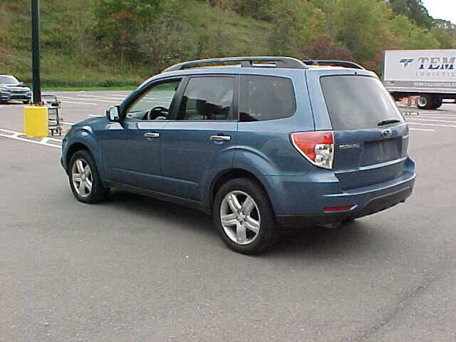 Used 2009 Subaru Forester 2.5X image 9