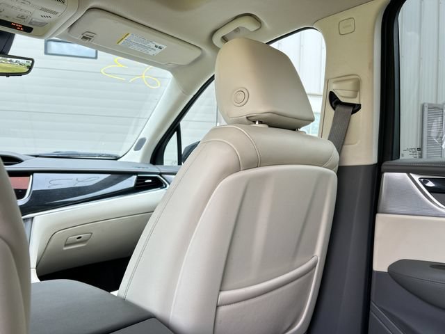 Used 2023 Cadillac XT6 Premium Luxury w/ Technology Package AWD/4WD image 23