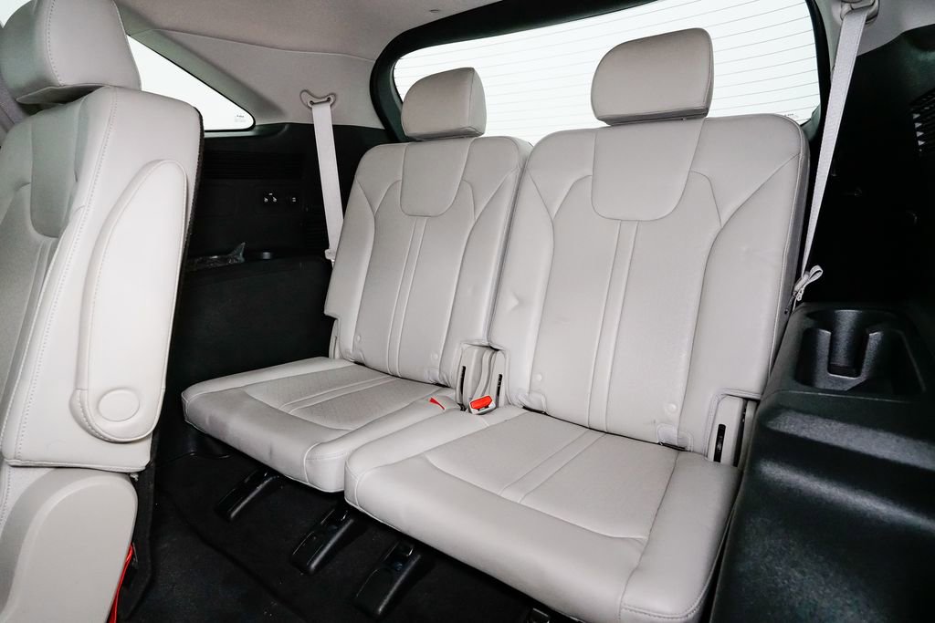 Certified 2023 Kia Sorento SX image 24