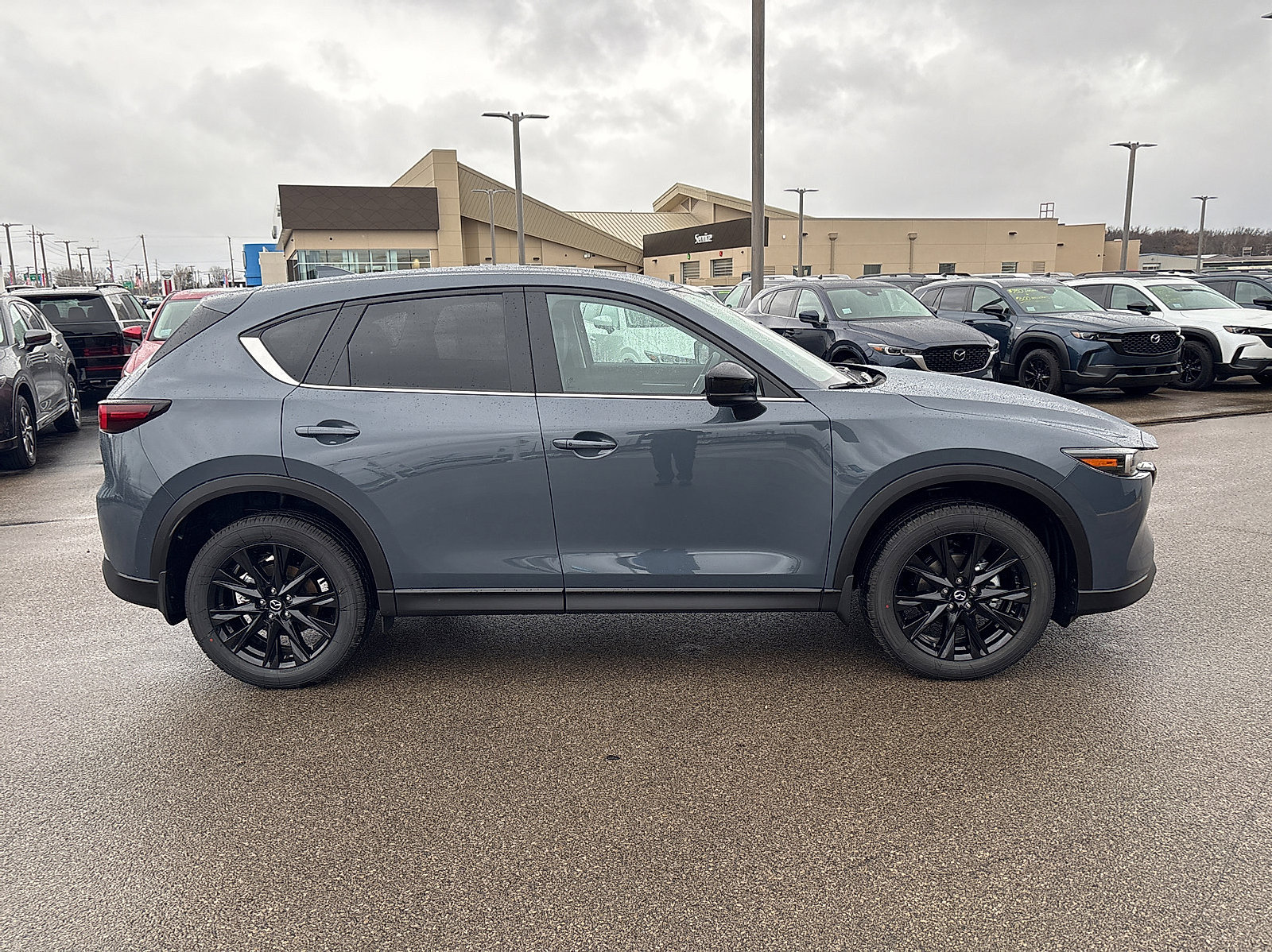 New 2025 MAZDA CX-5 Carbon Edition image 2