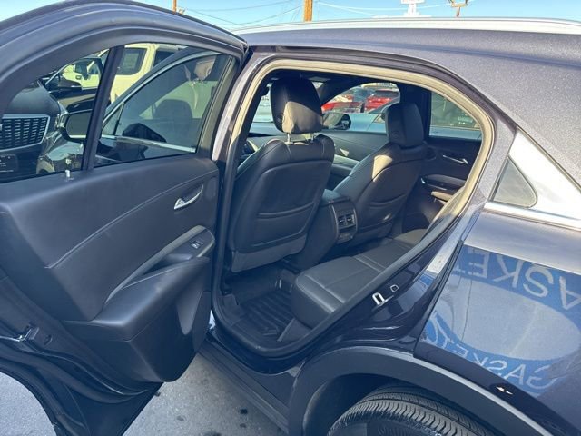 Used 2022 Cadillac XT4 Premium Luxury w/ Technology Package image 11