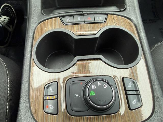 Used 2022 GMC Acadia SLE w/ Driver Convenience Package image 23