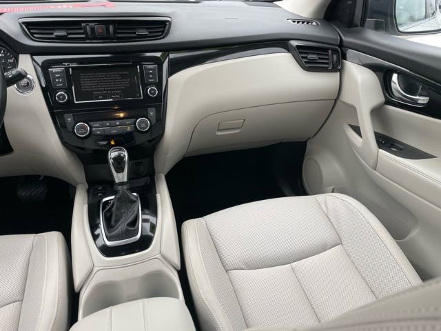 Certified 2022 Nissan Rogue Sport SL AWD/4WD image 9