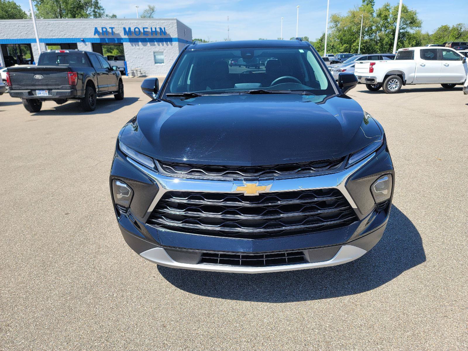 Used 2024 Chevrolet Blazer LT w/ Convenience Package FWD image 11