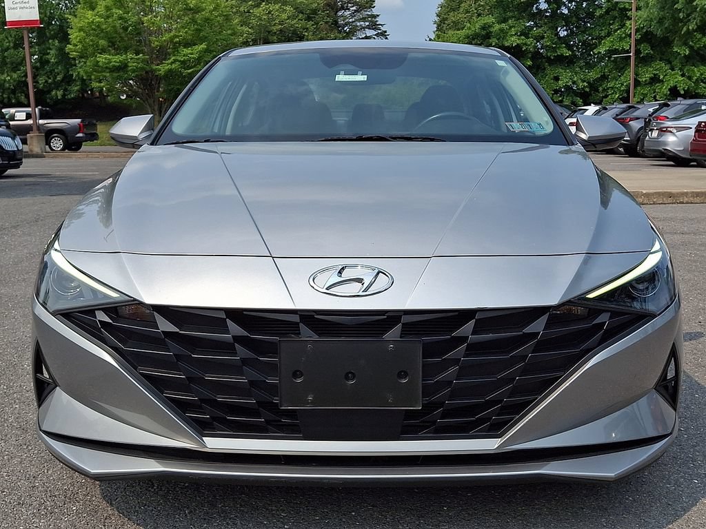 Used 2021 Hyundai Elantra SEL w/ Convenience Package FWD image 4