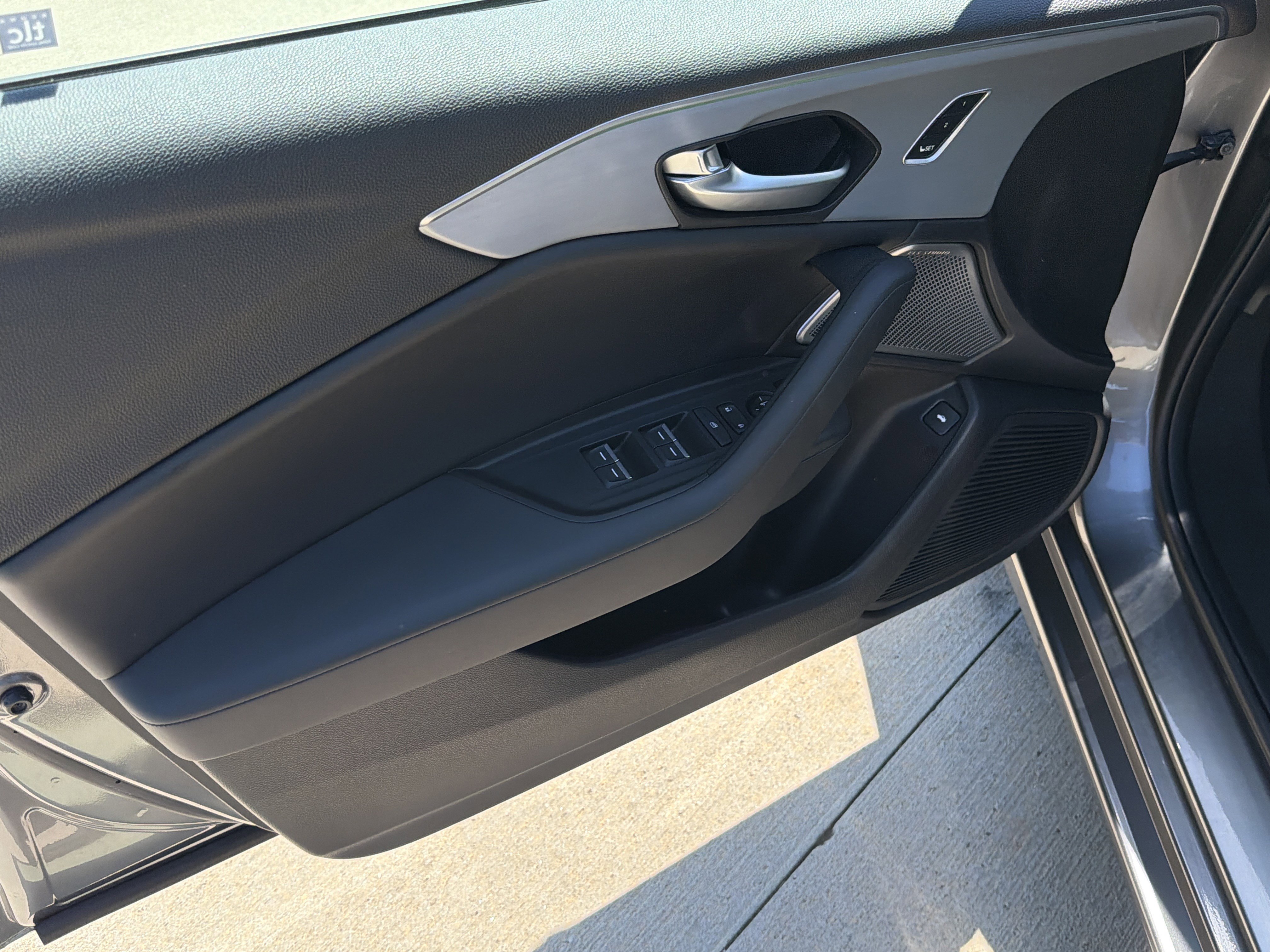 Used 2025 Acura TLX w/ Technology Package FWD image 11