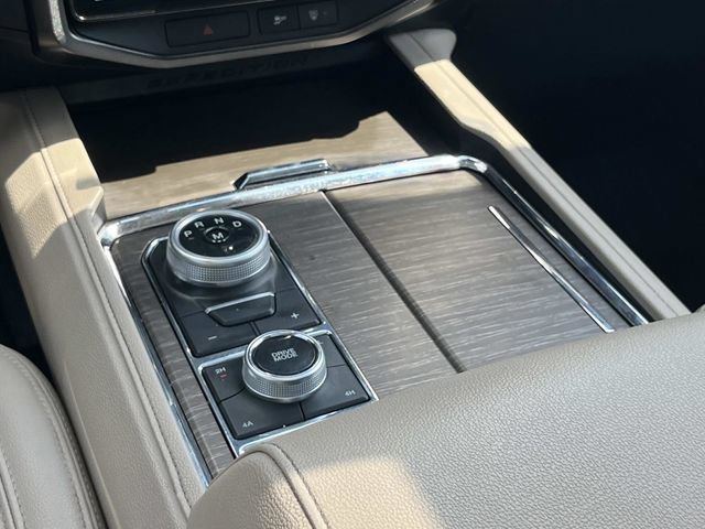 Used 2023 Ford Expedition Limited AWD/4WD image 20