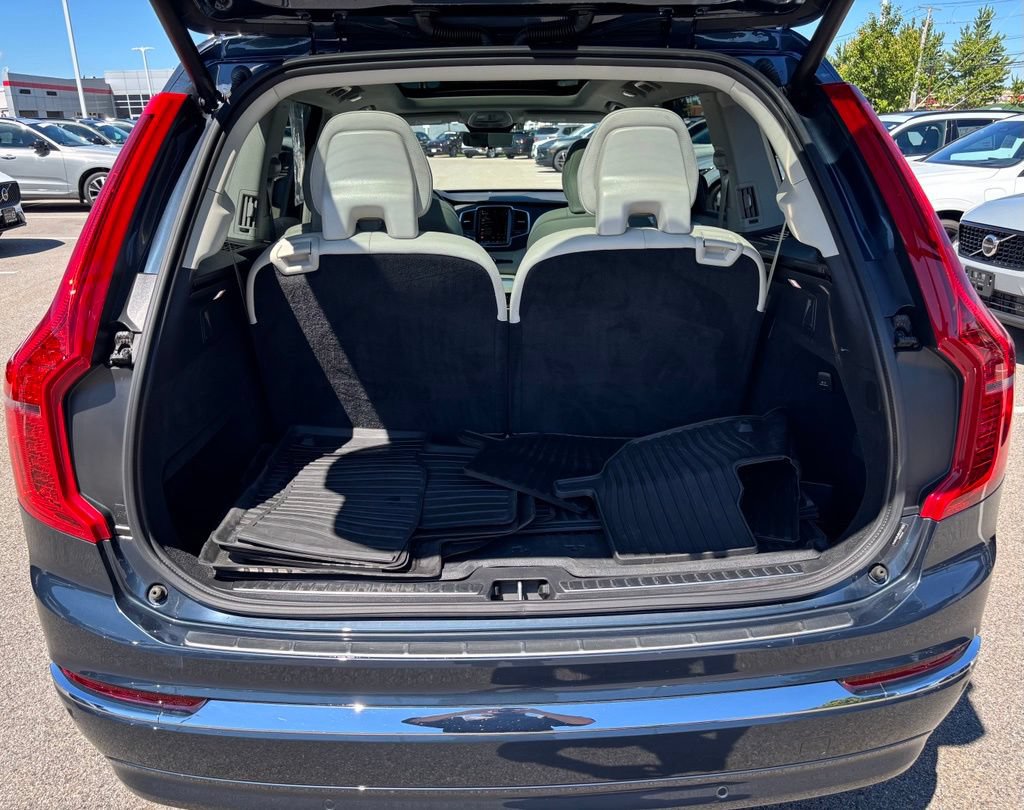 Used 2025 Volvo XC90 B5 Core w/ Climate Package AWD/4WD image 26