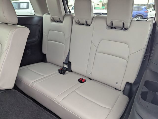 Used 2023 Nissan Pathfinder SL image 12