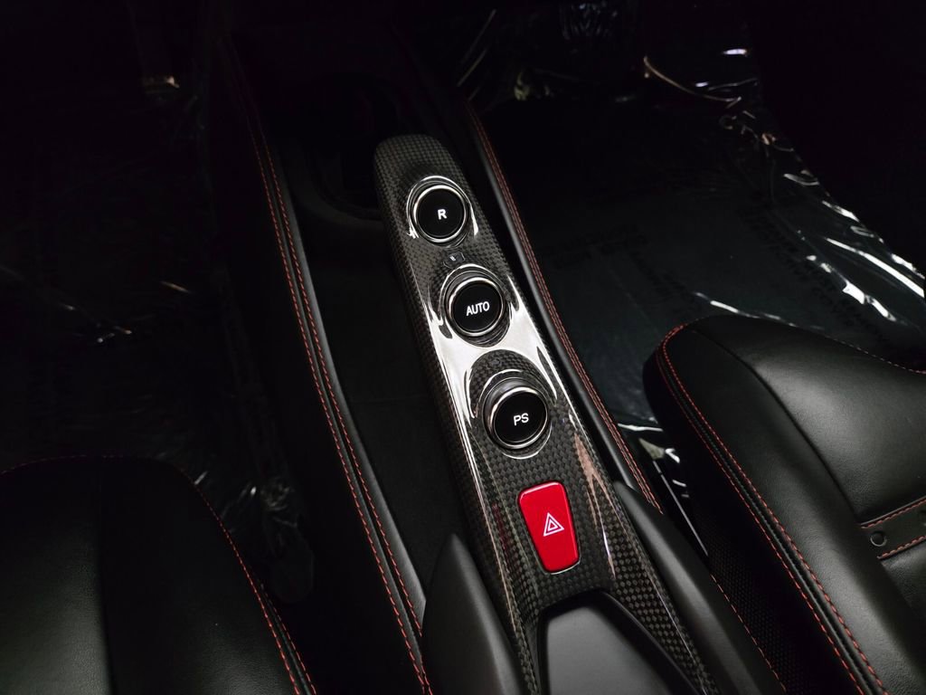 Used 2020 Ferrari F8 Tributo RWD image 37