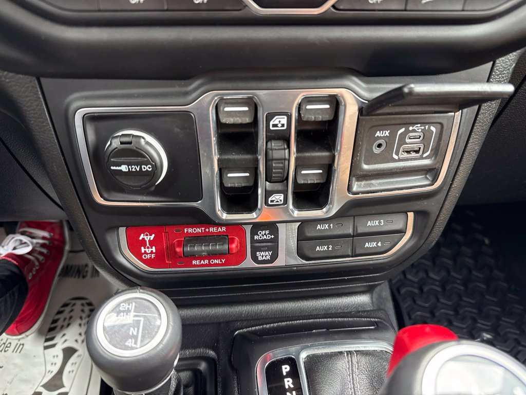 Used 2021 Jeep Wrangler Unlimited Rubicon w/ Dual Top Group AWD/4WD image 35