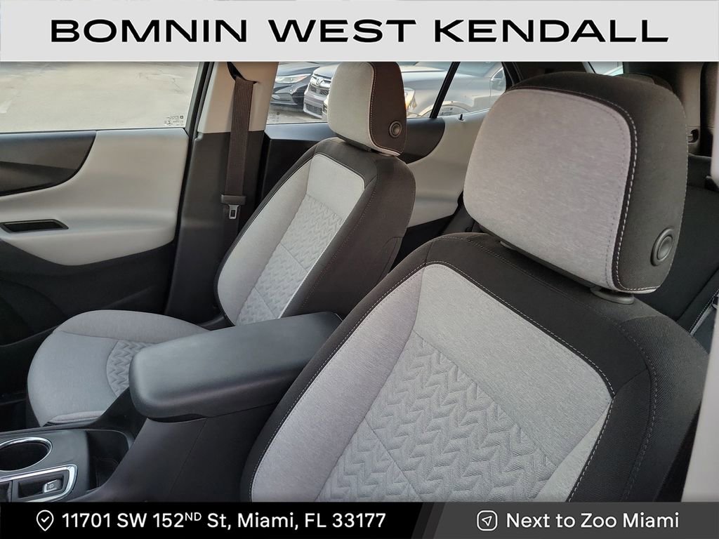Used 2023 Chevrolet Equinox LS w/ Midnight Edition image 8