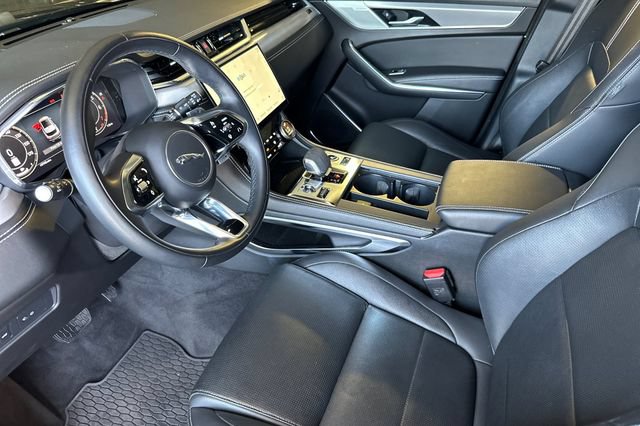 Certified 2024 Jaguar F-PACE R-Dynamic S AWD/4WD image 9